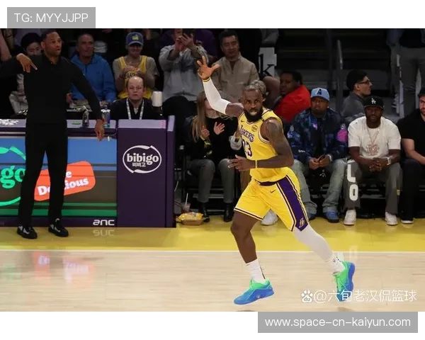 湖人主场取胜,詹姆斯三双创纪录,詹姆斯三双湖人大胜 视频 湖人主场取胜,詹姆斯三双创纪录,詹姆斯三双湖人大胜 视频